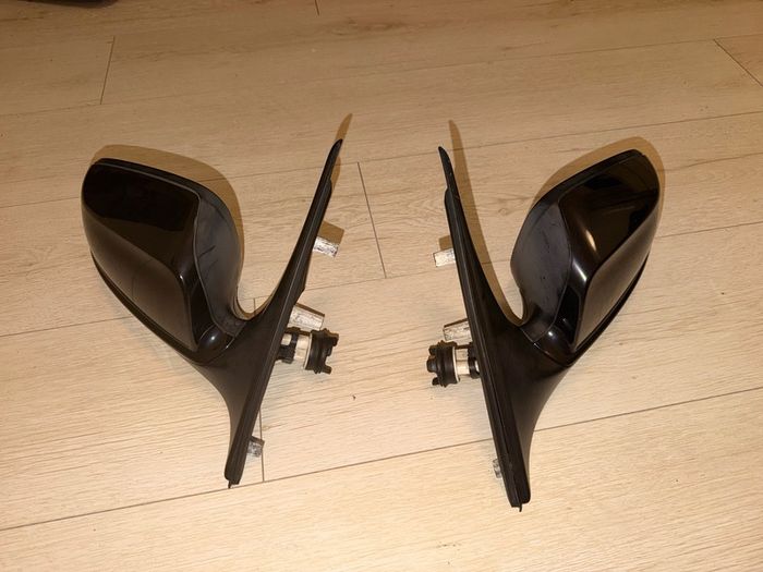 bmw f10 f11 mirrors selling as a set