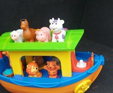 Big Steps Noah's Activity Ark
