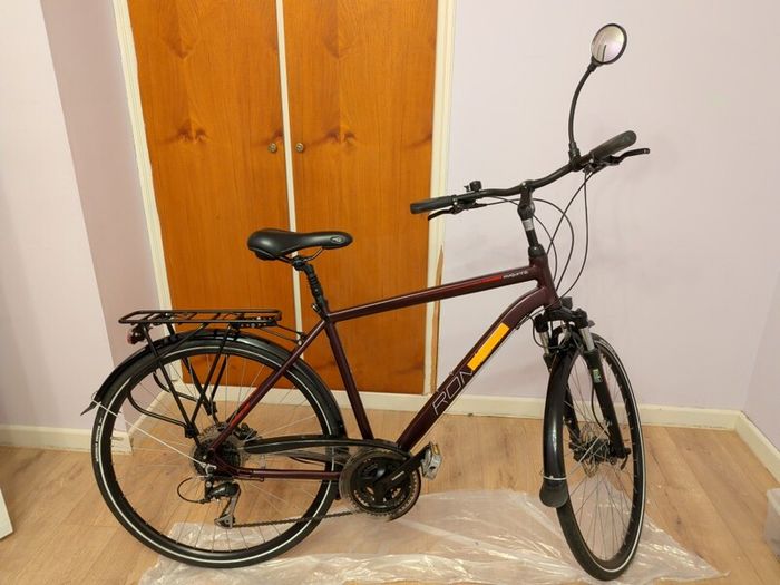 Romet Wagant 6 Trekking (Hybrid) Bike, Excellent Condition, Accessories Included