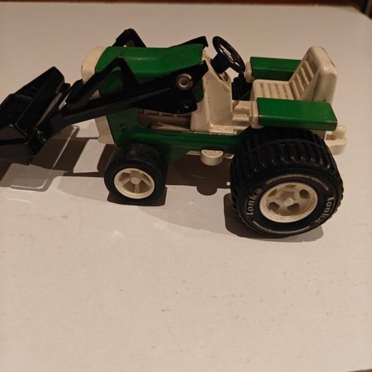 Retro Tonka Pressed Steel Farm Utility Tractor with Front Loader Bucket (1970s)