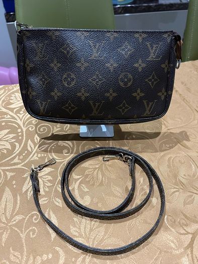 Louis Vuitton Pochette with strap Authentic or without strap for 300