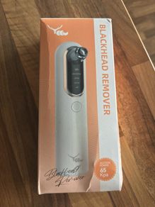 Suction Blackhead Remover device