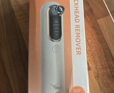 Suction Blackhead Remover device