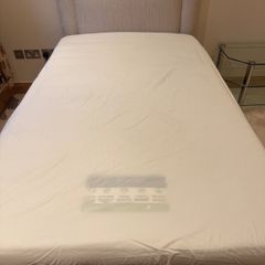 Electric adjustable bed
