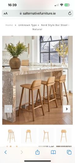 6 Nerd style barstools