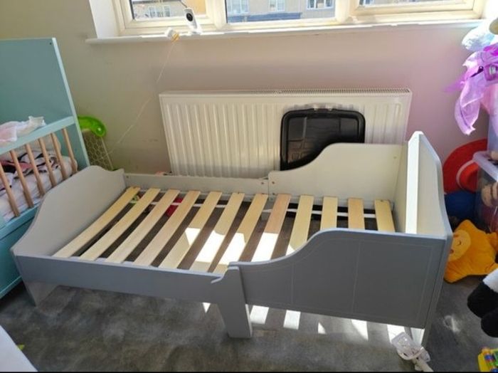 toddler bed