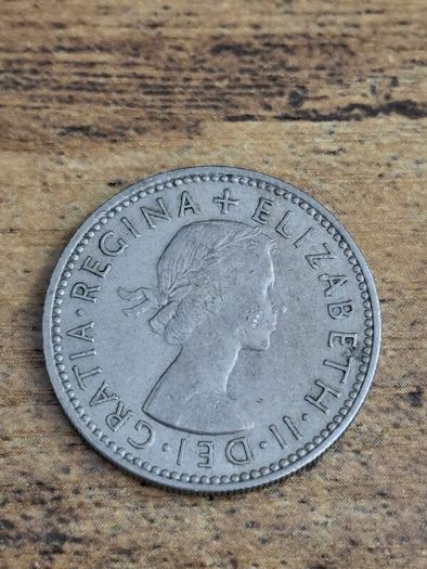 Great Britain UK 1954 One Shilling Elizabeth II English Shield Coin - free standard postage
