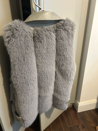 Stunning fur gilet, like new.  Bought Neola Boutique Malahide