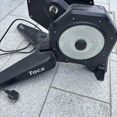 Tacx Flux Smart Cycle Trainer