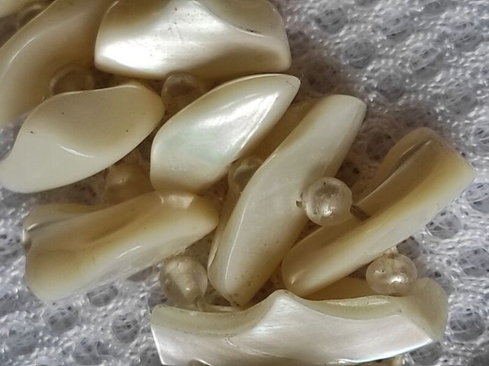 Mother of pearl Japan necklace