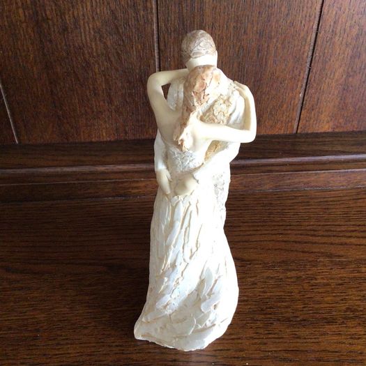 Arora design moment to cherish wedding themed figurine