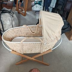 Moses Basket & Clevermama matress