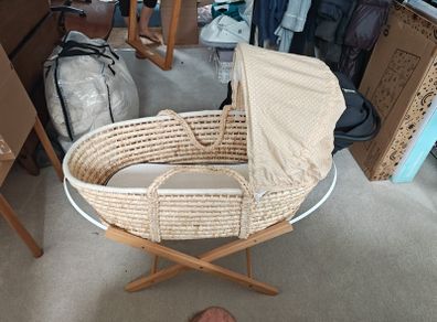 Moses Basket & Clevermama matress