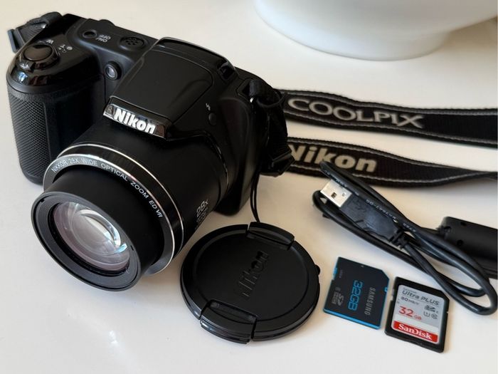 Nikon Coolpix L340 with 2x 32GB Cards & Bag