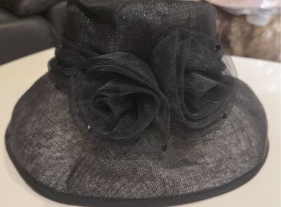 Elegant occasion hat