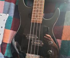 harley benton bass guitar