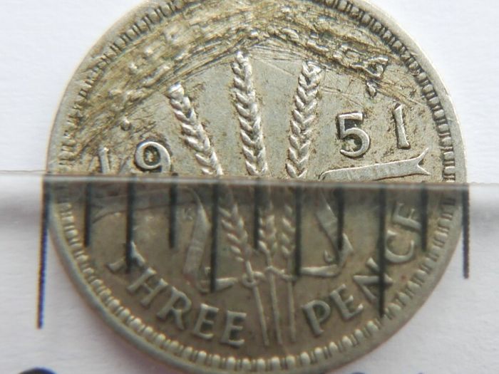 Vintage Silver Coins Six Pence 1921-1929-1930-1933 and 3 Pence 1951 12,3g