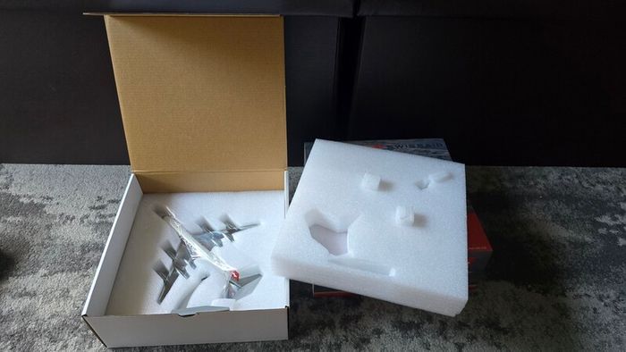 B-models 1:200 Swissair Convair 990