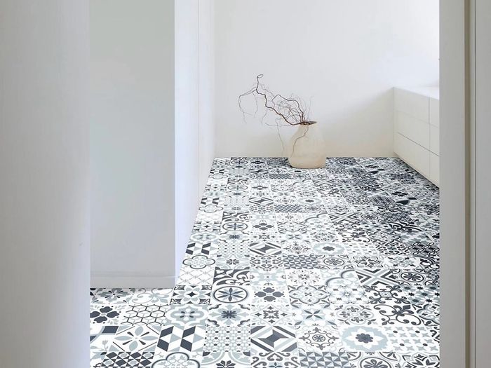 Beautiful Linoleum 2 rolls of 6M2 (12M2 total) new , under half price lino