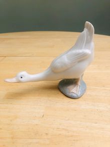 Nao By Lladro Goose Figurine