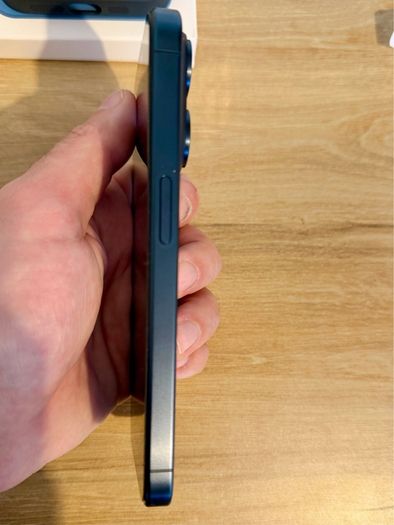 iPhone 15 Pro 256GB Blue Titanium - Excellent Condition + Extras