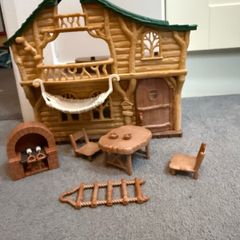Sylvanian Famiiles Lakeside Lodge