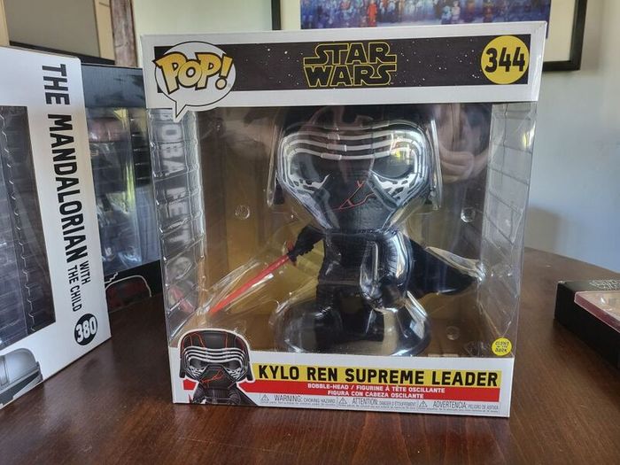 Jumbo 10 inch Kylo Ren Funko Pop Star Wars