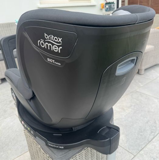Britax Romer Dualfix M I-size 360 Isofix Car Seat