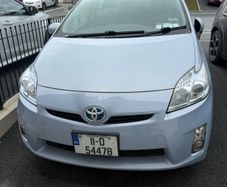 Toyota prius automatic hybrid 2011 model
