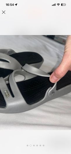Size 3/4 croc sandal perfect condition