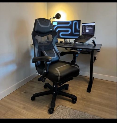 Ergonomic Gaming Chair - New