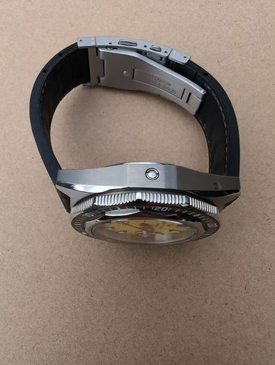 Certina DS Super PH2000M dive watch