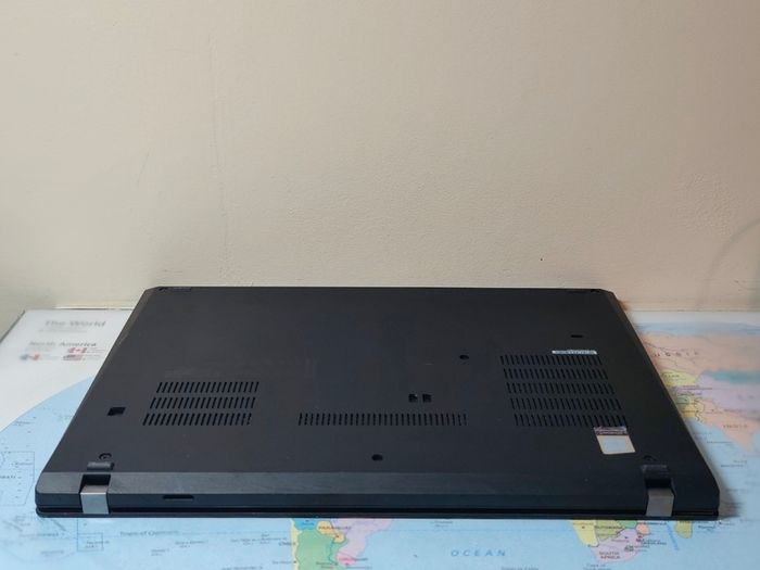 Lenovo ThinkPad T490 Intel i7 8th Gen | 16GB RAM | 256GB SSD | Windows 11 | Office 2021