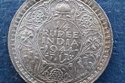INDIA Quarter Rupee 1944 Silver Coin in Extremely Fine Condition