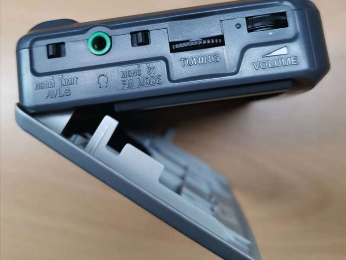 Sony WM-FX193 Walkman Cassette Player
