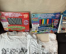 Colour your own T-shirts and markers