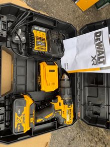 DEWALT DCD771 18V XR Cordless Drill Driver Kit