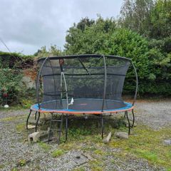 Trampoline