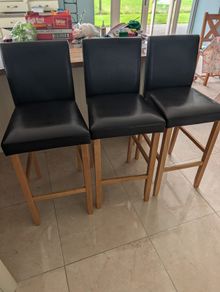 Bar Stools / Breakfast Bar Chairs