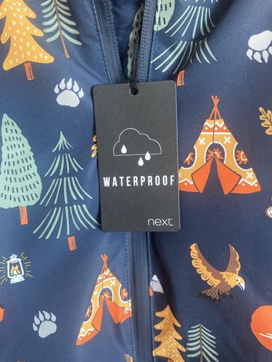 Warm waterproof snowsuit 6-7 years BNWT