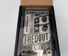 Freqout feedback generator pedal