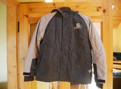 Boys jacket. Age 10 yrs/140cm. Dark grey.