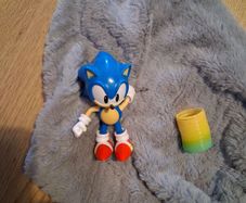 sonic the hedgehog figure