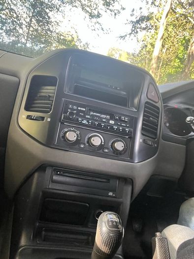 mitsubishi pajero