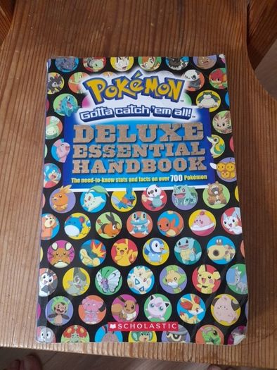 Pokemon Deluxe Essential Handbook