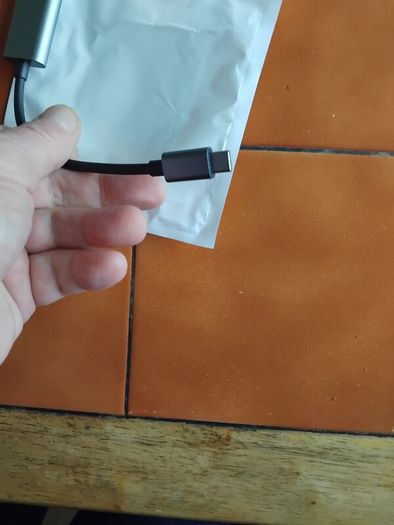 C To Hdmi or hdmi to c.