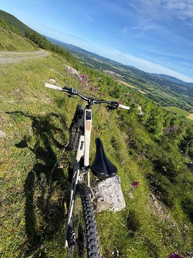 Focus enduro ebike (emtb)