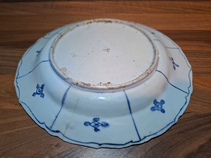 Antique Chinese blue and white dish, Ming dynasty, Wanli (1572-1620) and 18th Century Plate