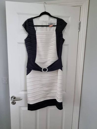Mother of the bride/groom outfit