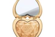 TOO FACED Cosmetics Love Light Prismatic Highlighter!
